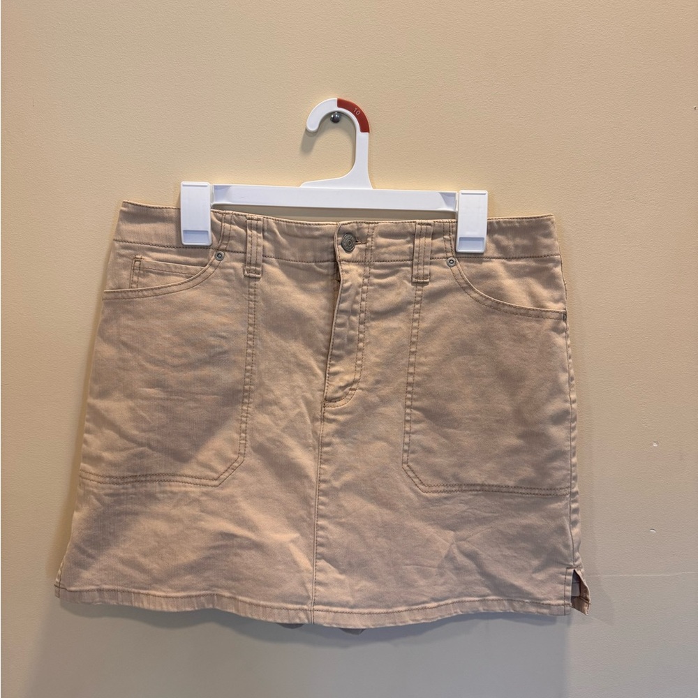 Cute khaki skirt with shorts under